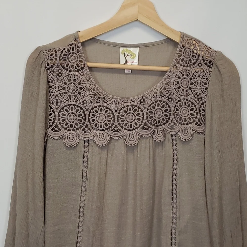 Fig & Flower Top - Size Medium.